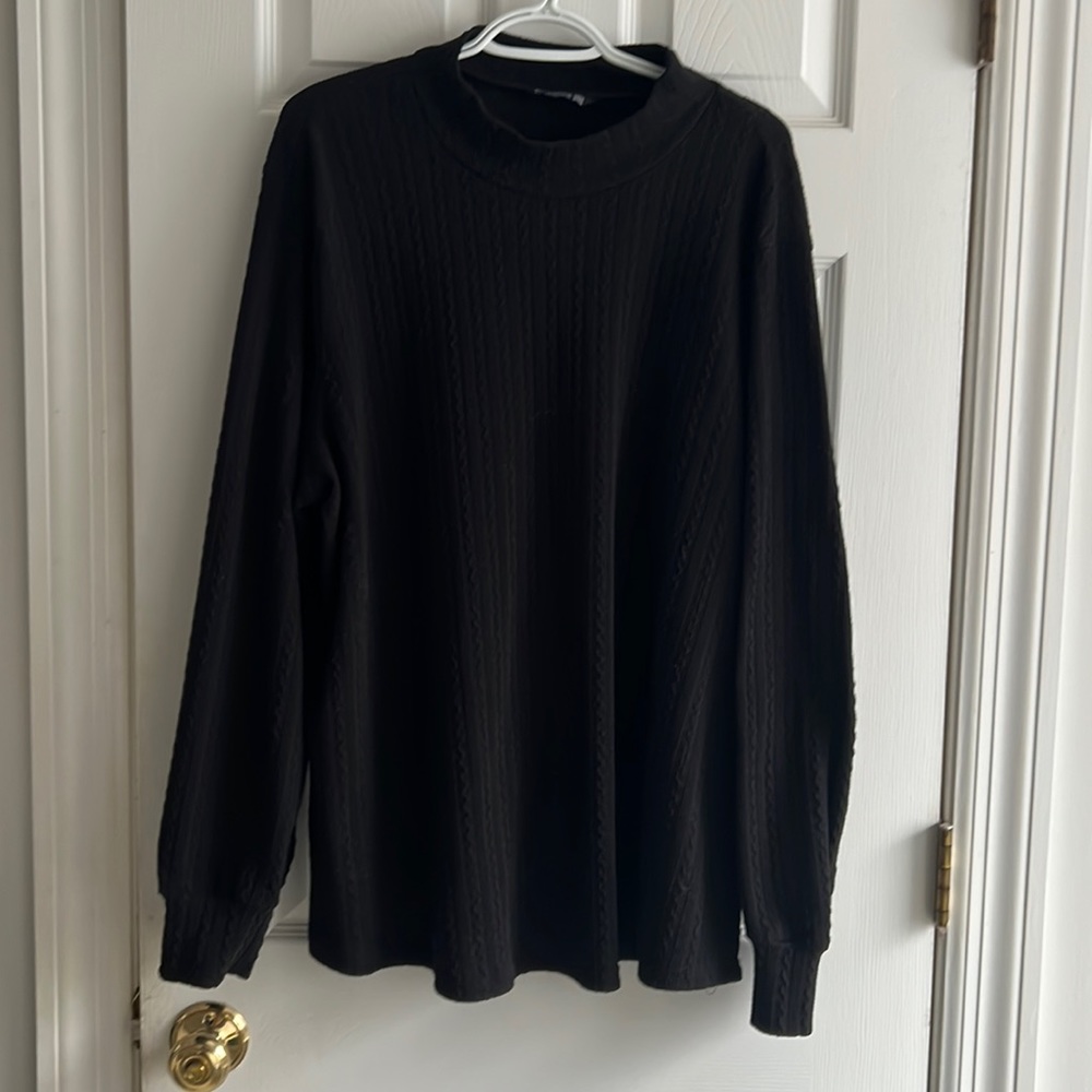 BloomChic lightweight dressy sweater size 18-20